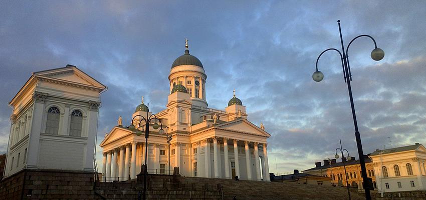 ve may bay di helsinki
